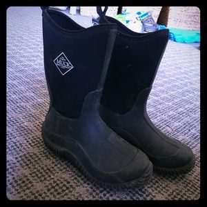 Boys Size 1 Muck Boots